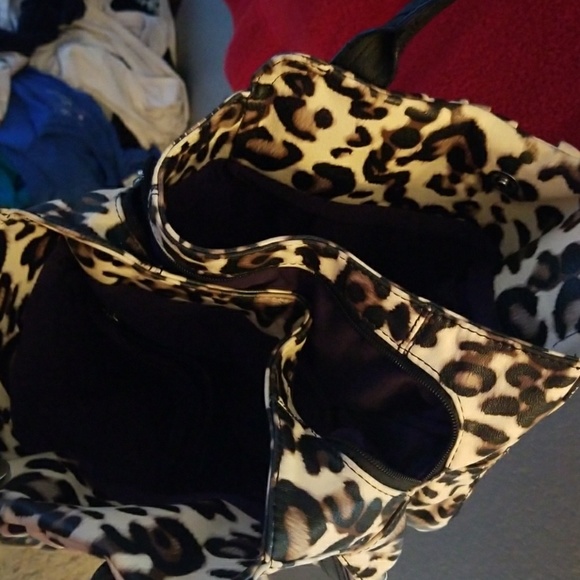 Purse - Picture 3 of 5